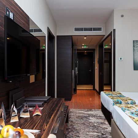 M Hotel Makkah By Millennium Mekka Eksteriør billede A room at the hotel