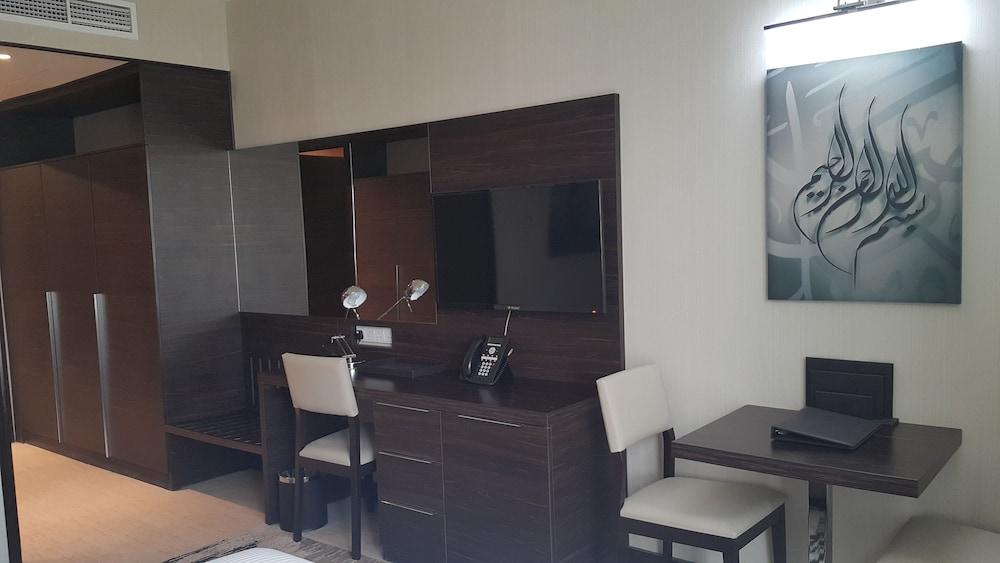 M Hotel Makkah By Millennium Mekka Eksteriør billede A room at the hotel