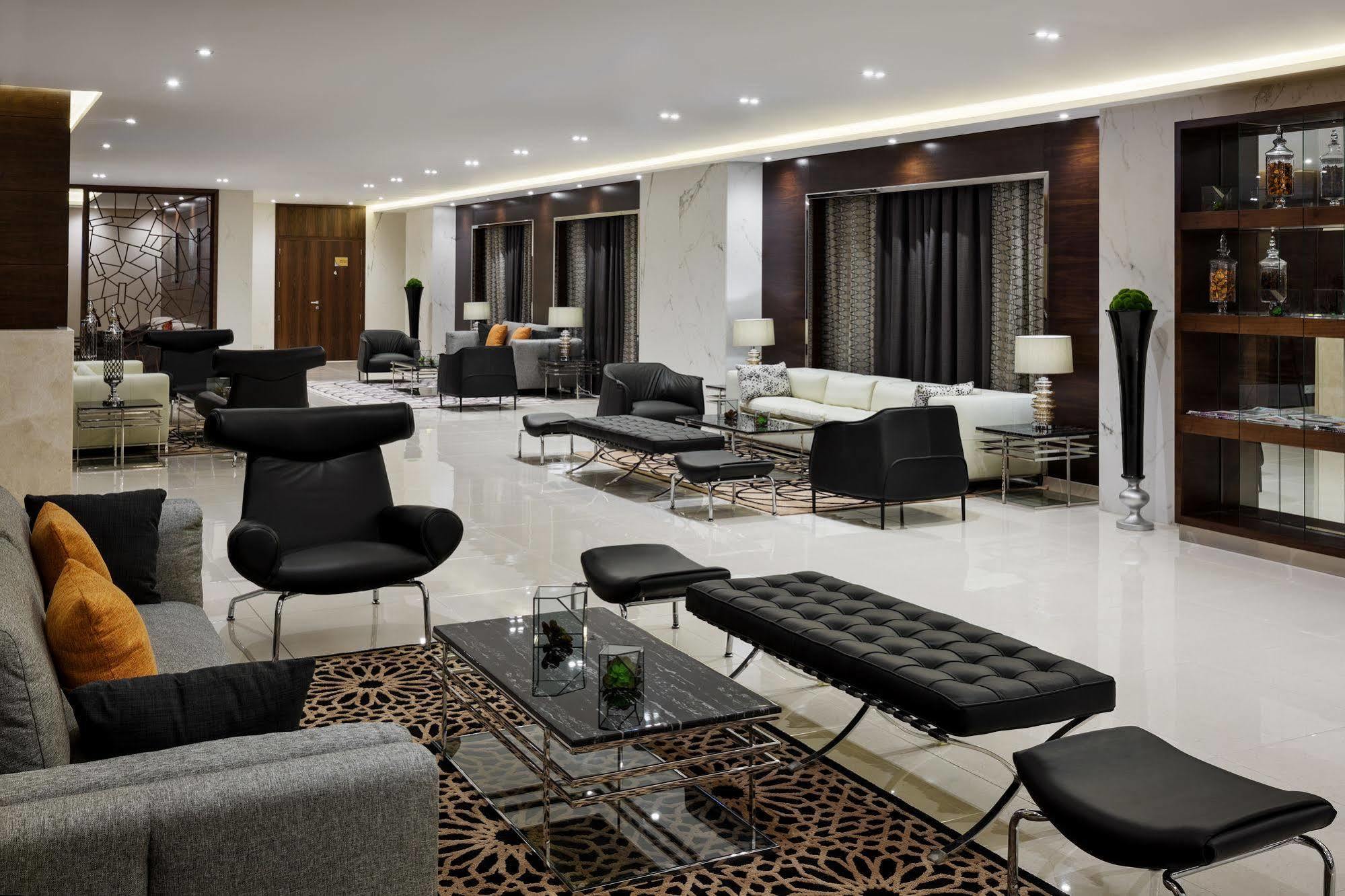 M Hotel Makkah By Millennium Mekka Eksteriør billede The hotel lobby